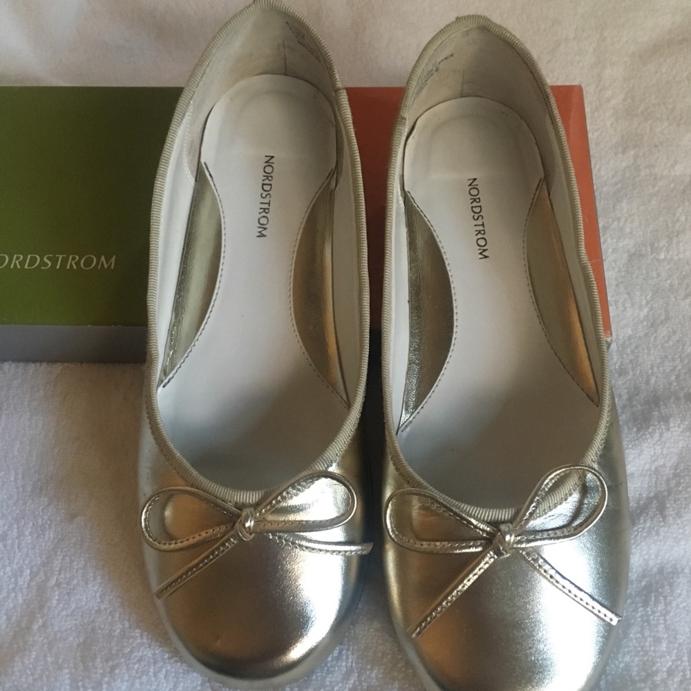 Girl’s Dress Flats Met. Gold: Smoke & Covid FREE